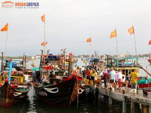 Hoi An Sunrise Fish Market-Hoi An Locals