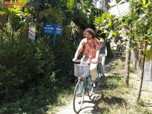 Cam Kim Village Bike Tour-Hoi An Locals