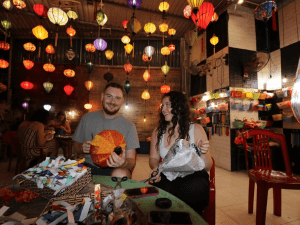 Hoi An Lantern Making Tour-Hoi An Locals