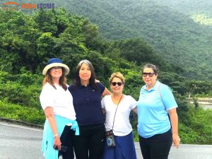 Luxury Car Hoi An To Hue-Hoian Locals