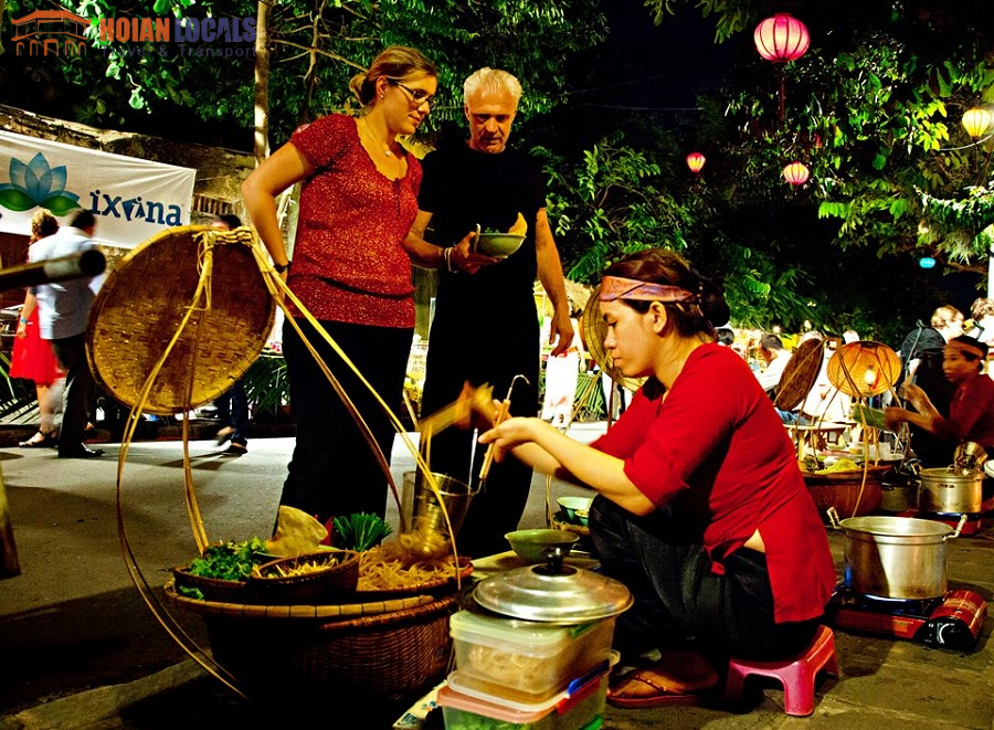 Full Moon Lantern Festival Hoi An-Hoian Locals Travel