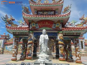 Da Nang To Hue Via City Of Ghosts Private Car-Hoian Locals Travel
