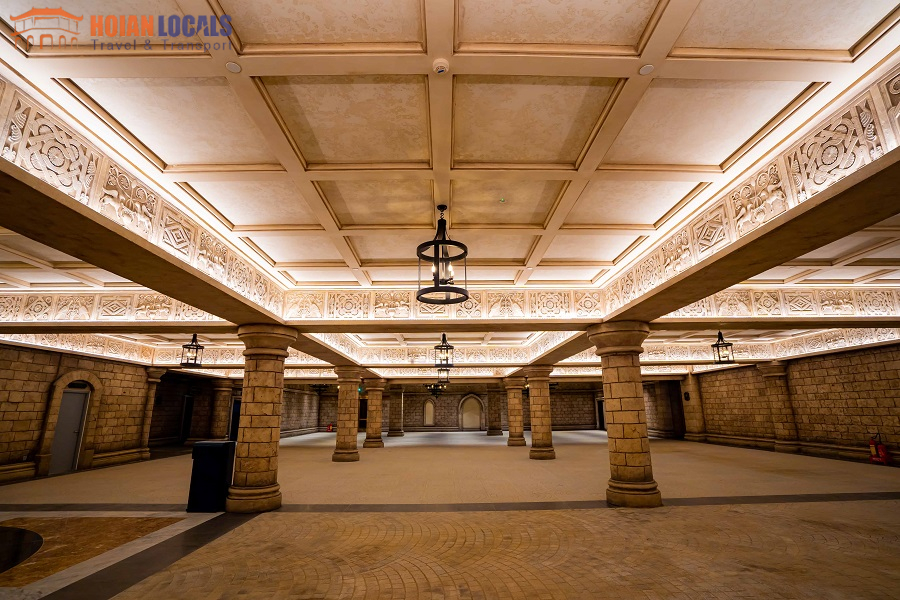 Luna Castle Ba Na Hills - Hoian Locals Travel