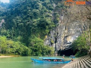 Da Nang To Phong Nha Limousine - Hoi An Locals