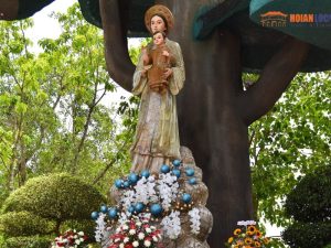 Hoi An To La Vang Holy Land By Car - Hoi An Locals