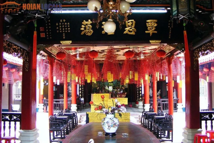 Phuc Kien Assembly Hall—Hoi An Locals