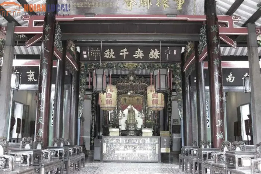 Hainan Assembly Hall - Explore Chinese Heritage- Hoi An Locals