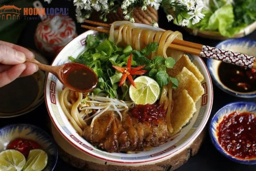 Cao Lầu in Hoi An- Hoi An Locals