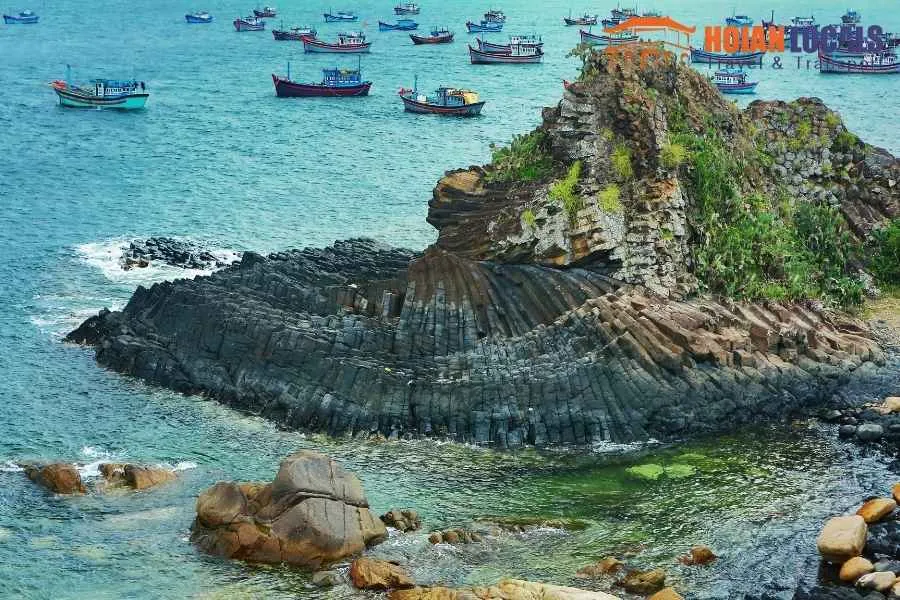 Hoi An To Phu Yen Private Limousine - Hoi An Locals